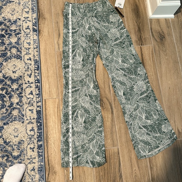 O’neill flare pants - Picture 8 of 9